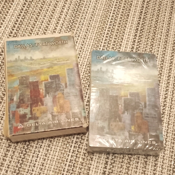 Vintage Delta Airlines Dallas Fort Worth Playing Cards - Picture 2 of 3